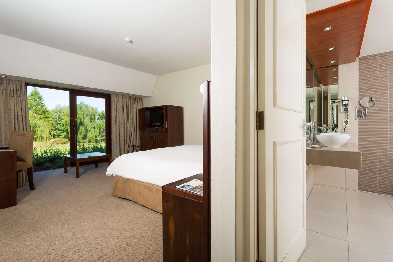 Hotel Nh Cape Town The Lord Charles Extérieur photo